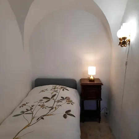 La Tour De Pezene Bed & Breakfast Anduze Exterior photo