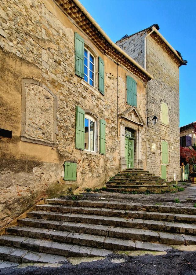 La Tour De Pezene Bed & Breakfast *