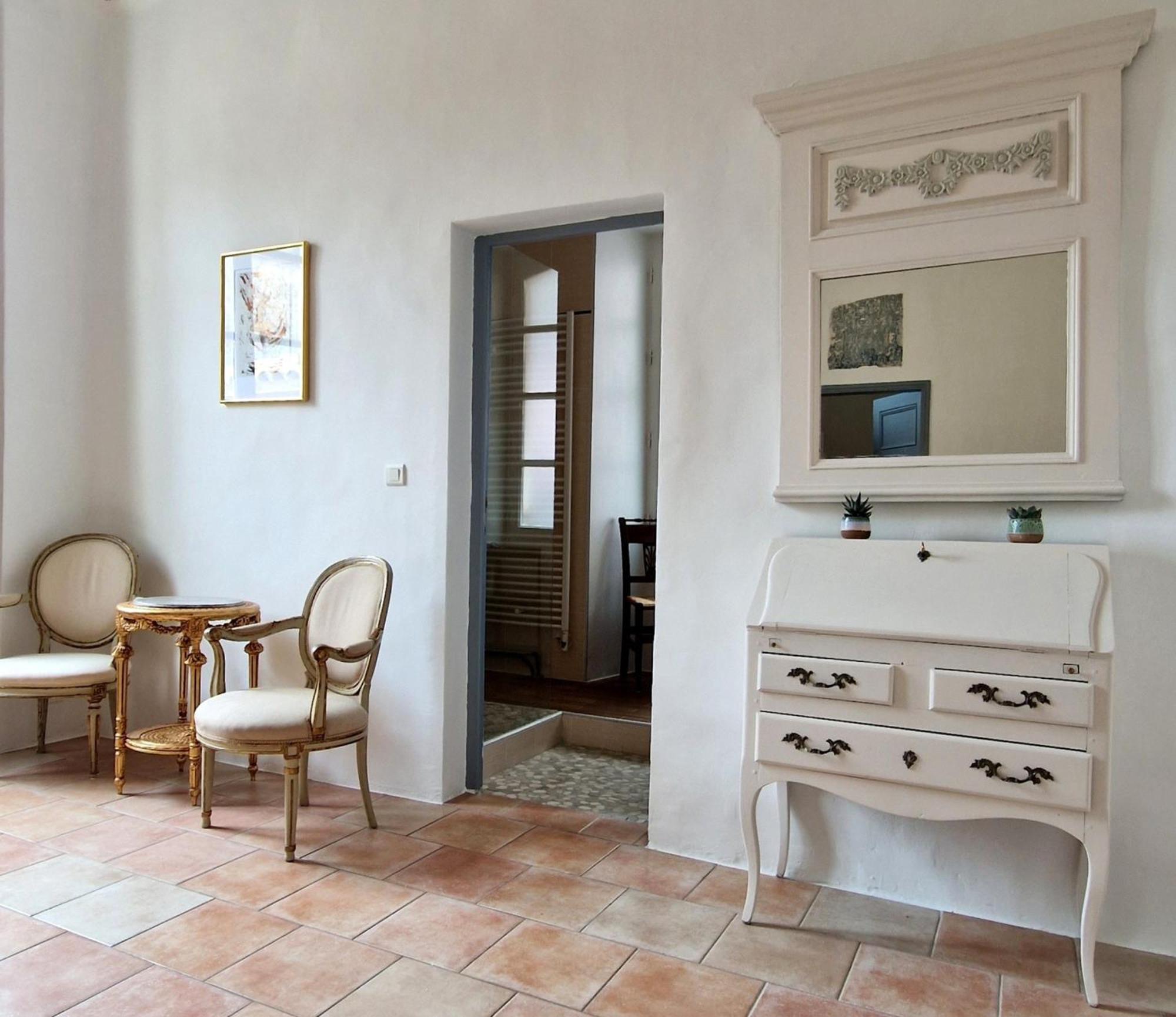 Bed & Breakfast La Tour De Pezene
