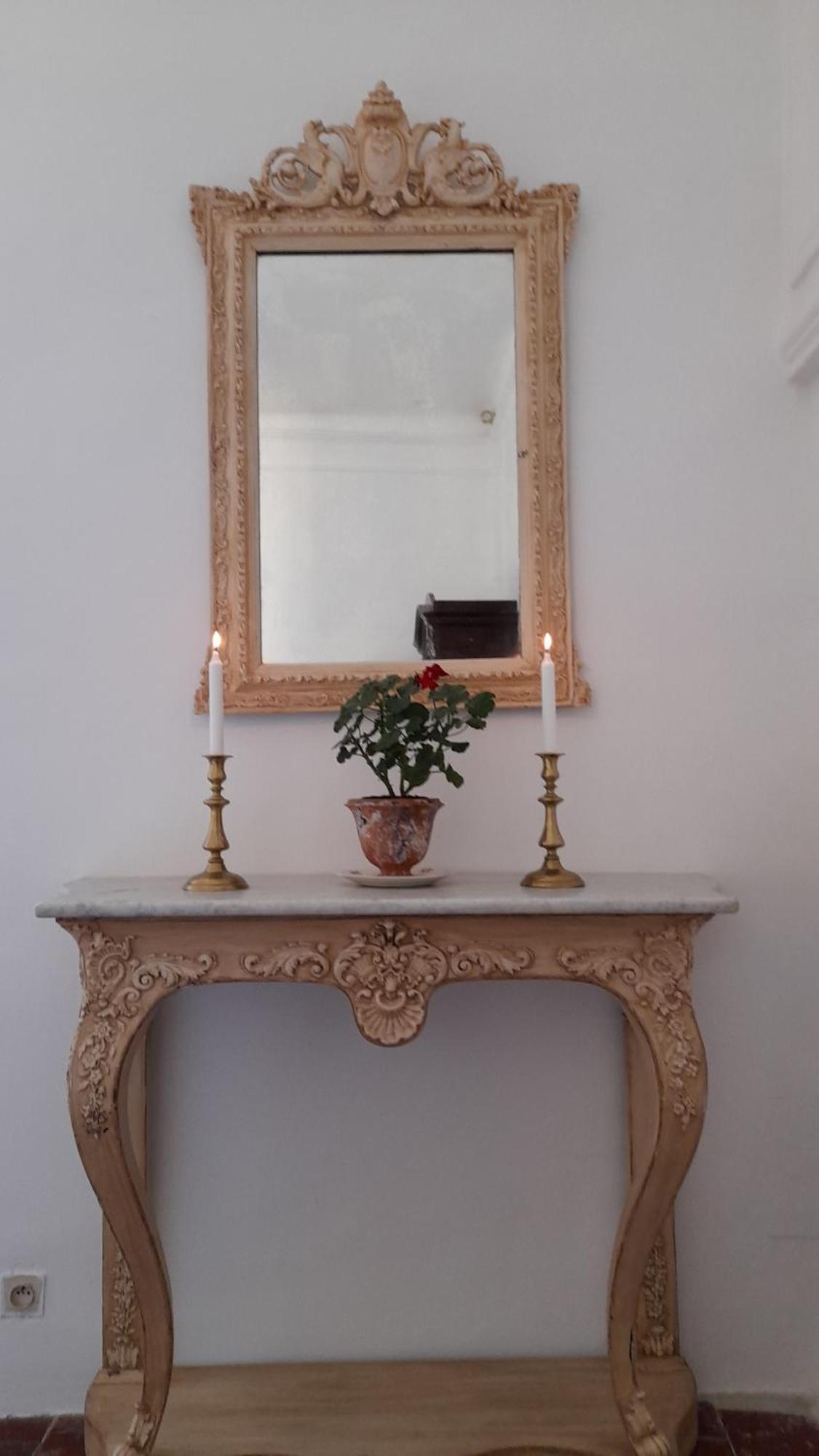 La Tour De Pezene Bed & Breakfast *