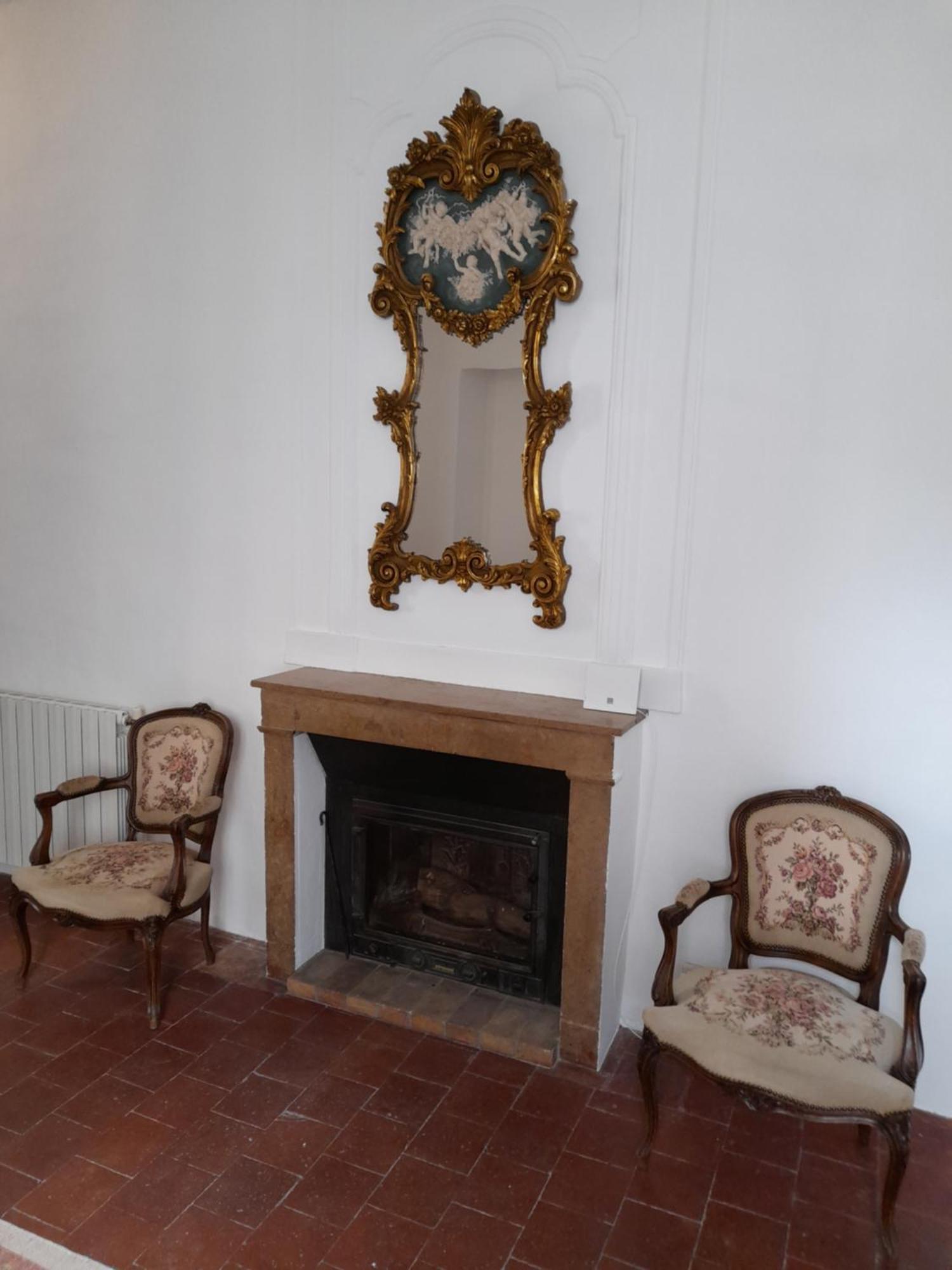 La Tour De Pezene *